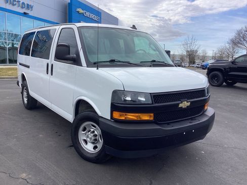 Used 2023 Chevrolet Express 3500 LS image 8