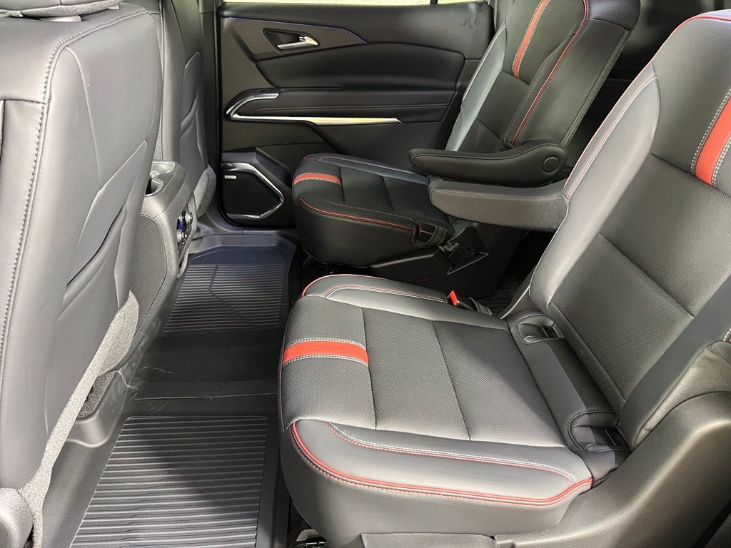 New 2027 Chevrolet Traverse RS w/ LPO, Floor Liner Package AWD/4WD image 19