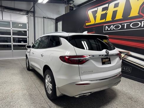 Used 2020 Buick Enclave Essence w/ Sound and Sites Package AWD/4WD image 13