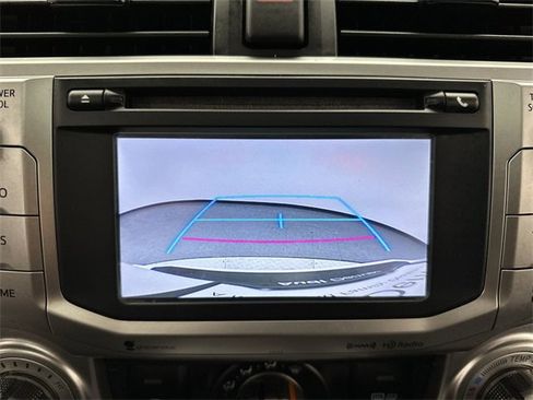 Used 2016 Toyota 4Runner SR5 Premium image 17