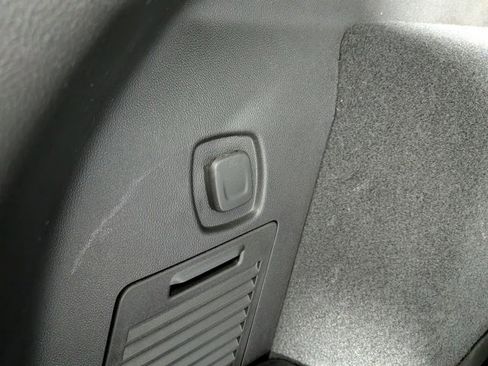 Certified 2023 Cadillac XT5 Luxury w/ LPO, Floor Liner Package image 10