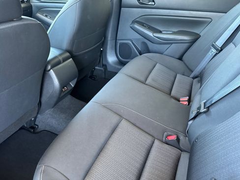 Used 2025 Nissan Altima 2.5 SV FWD image 25