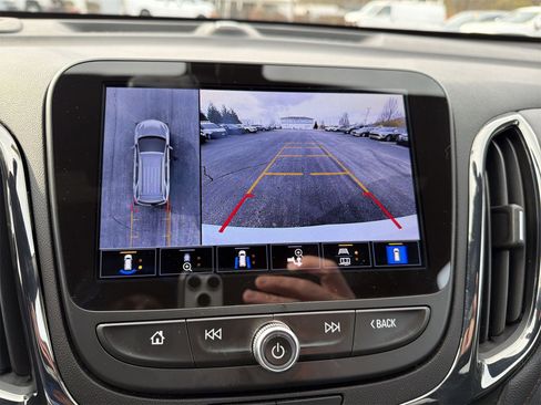 Used 2023 Chevrolet Equinox RS image 14