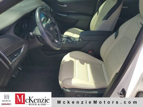 Used 2022 Cadillac XT4 Sport w/ Comfort Package FWD image 5