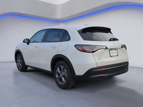 New 2026 Honda HR-V LX image 3