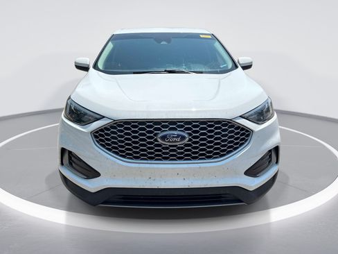 Used 2024 Ford Edge SEL AWD/4WD image 2