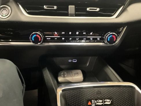 New 2026 Chevrolet Equinox LT image 21