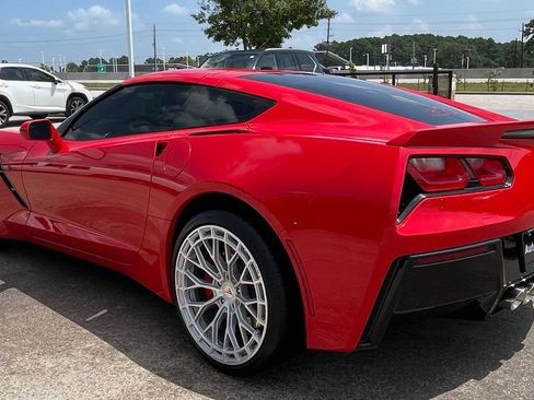 Used 2019 Chevrolet Corvette Stingray Coupe w/ Carbon Flash Badge Package RWD image 4