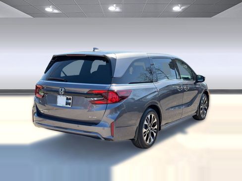 New 2026 Honda Odyssey Elite image 8