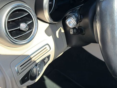 Used 2020 Mercedes-Benz C 300 4MATIC Sedan image 24