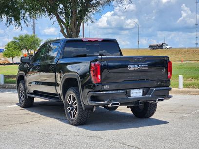 Used 2025 GMC Sierra 1500 AT4 w/ AT4 Premium Package