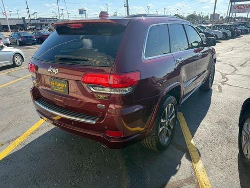 Used 2017 Jeep Grand Cherokee Overland RWD image 5