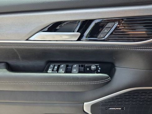 New 2026 Jeep Grand Wagoneer L 2WD image 21