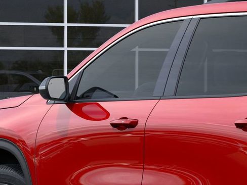 New 2026 Chevrolet Traverse LT w/ Enhanced Driving Package image 12