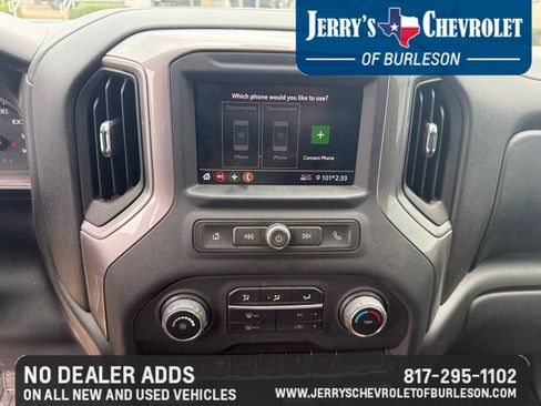 Used 2022 Chevrolet Silverado 2500 Custom w/ Custom Value Package AWD/4WD image 9