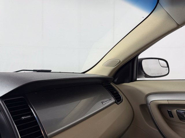 Used 2018 Ford Taurus SEL w/ Equipment Group 201A FWD image 16