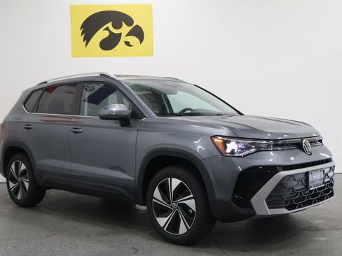 New 2026 Volkswagen Taos SE AWD/4WD image 6