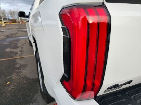 Used 2025 Toyota Tundra SR image 22