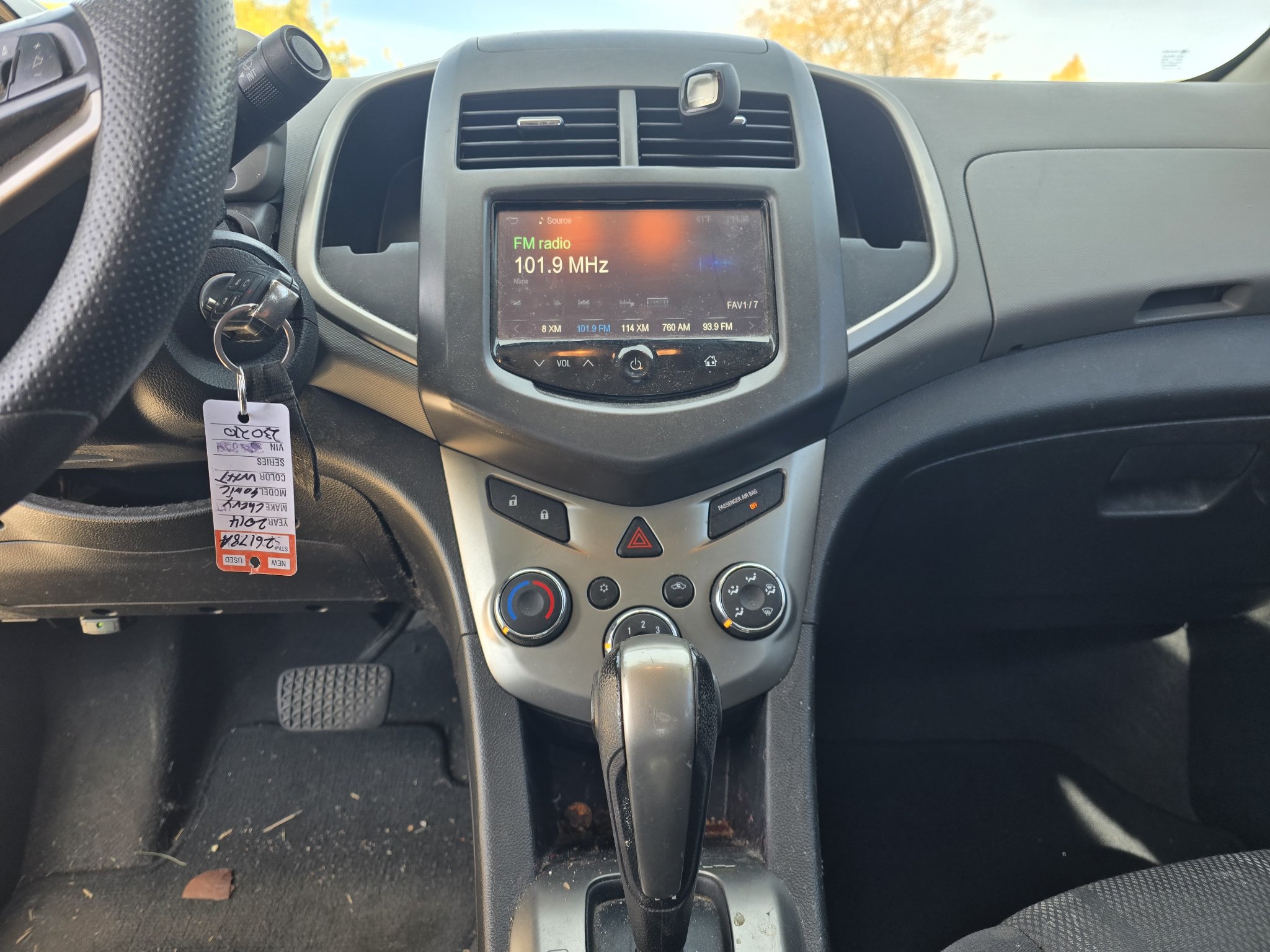 Used 2014 Chevrolet Sonic LT FWD image 23