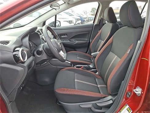 New 2025 Nissan Versa SR w/ Trunk Package image 33