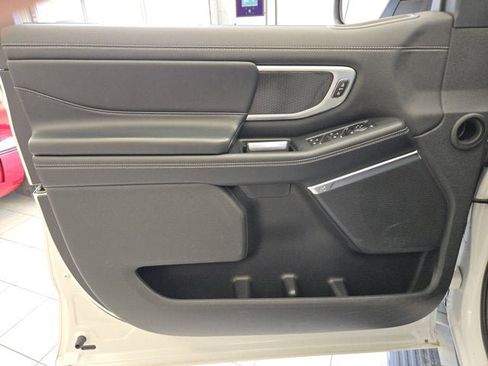 Used 2025 Ford Expedition Max Platinum w/ Stealth Appearance Package AWD/4WD image 21