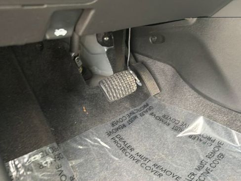 Certified 2024 Chevrolet Trax LS w/ LS Convenience Package image 34