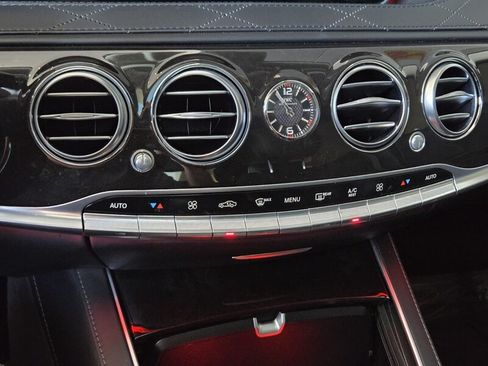 Used 2016 Mercedes-Benz Maybach S 600 image 36