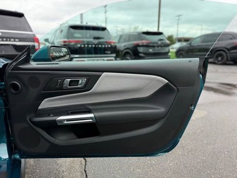 Used 2026 Ford Mustang Coupe image 18