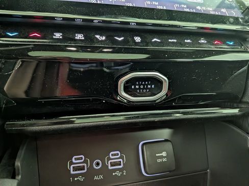 New 2026 Jeep Grand Cherokee Limited w/ Limited Altitude Package AWD/4WD image 27