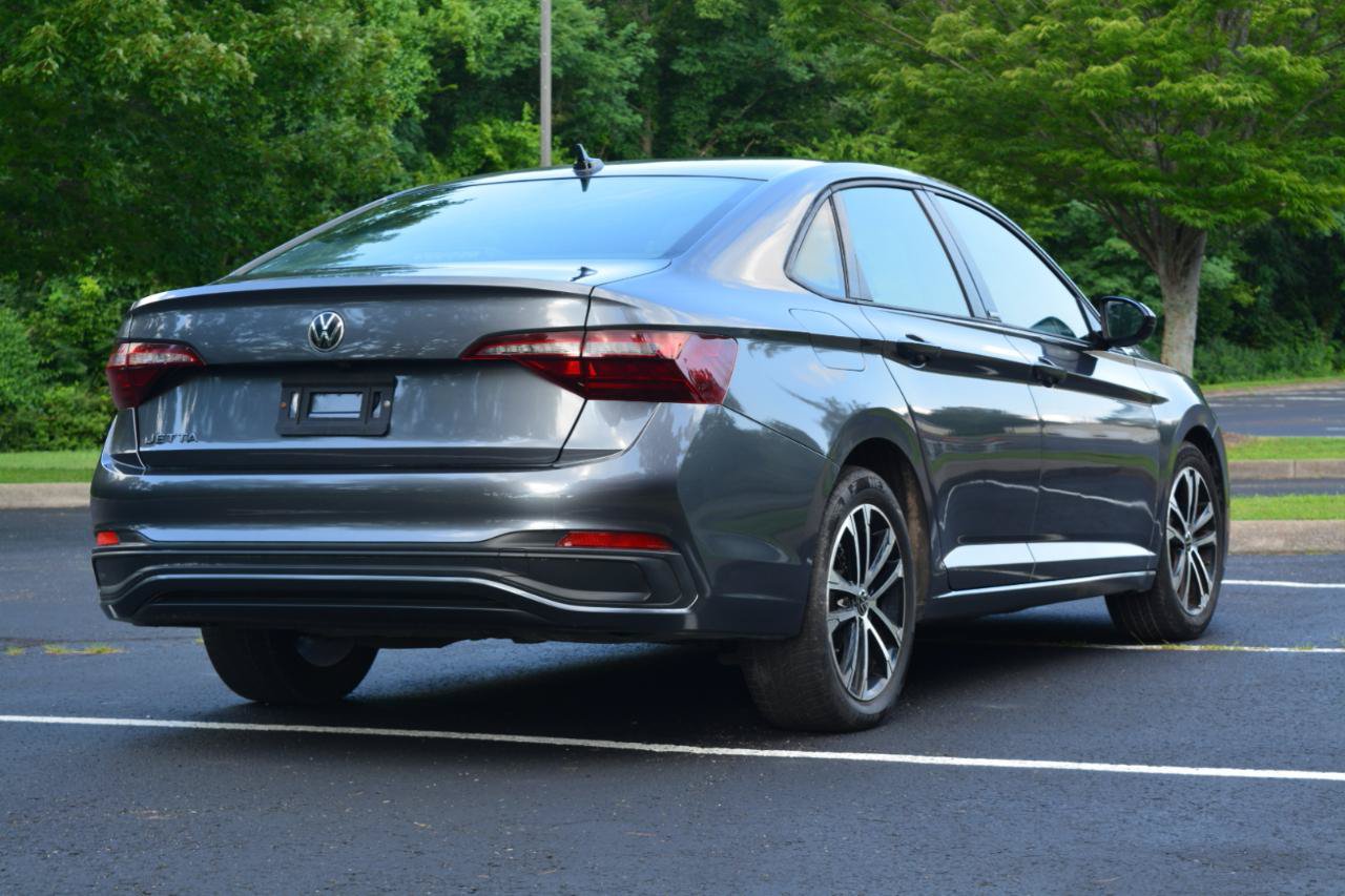 Used 2023 Volkswagen Jetta Sport FWD image 5