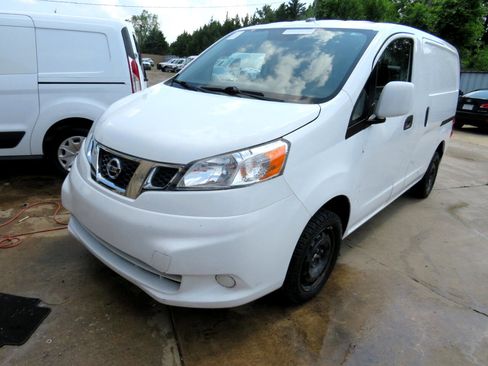 Used 2019 Nissan NV200 SV w/ Navigation Package image 1