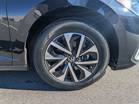 Certified 2025 Volkswagen Jetta S image 11