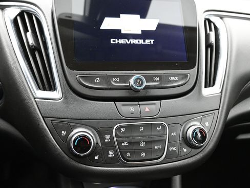 Used 2024 Chevrolet Malibu LT FWD image 11