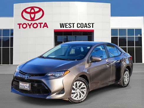 Used 2019 Toyota Corolla LE image 1