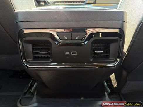 Used 2024 Chevrolet Silverado 1500 ZR2 w/ Technology Package AWD/4WD image 23