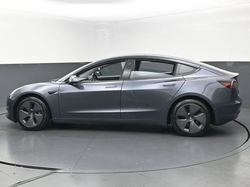 Used 2021 Tesla Model 3 Standard Range Plus image 46