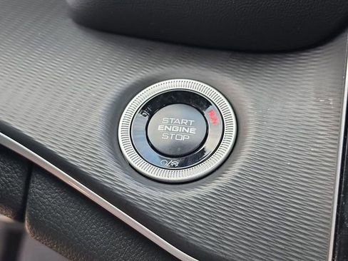 Used 2024 Jeep Grand Cherokee Altitude image 31