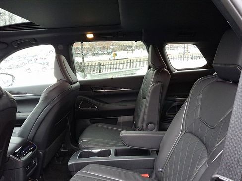 Certified 2025 INFINITI QX60 Autograph w/ Cargo Package image 11