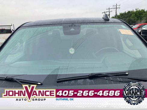 Used 2022 Chevrolet Silverado 1500 LT w/ Protection Package AWD/4WD image 12