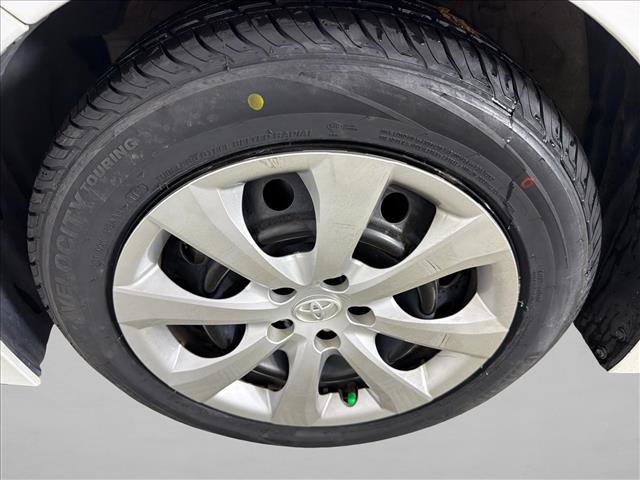 Used 2025 Toyota Corolla LE FWD image 11