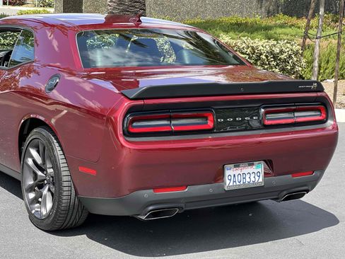 Used 2021 Dodge Challenger R/T Scat Pack w/ Plus Package RWD image 38