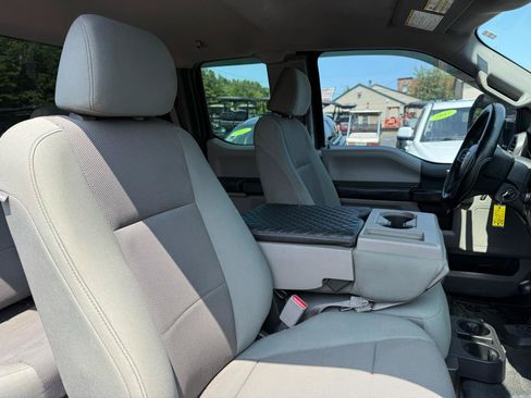 Used 2017 Ford F250 XL w/ Power Equipment Group AWD/4WD image 18