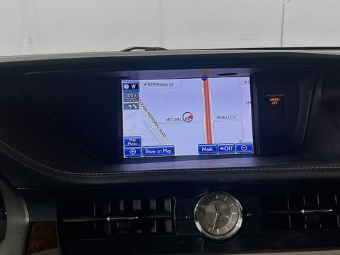 Used 2013 Lexus ES 350 w/ Luxury Pkg image 22