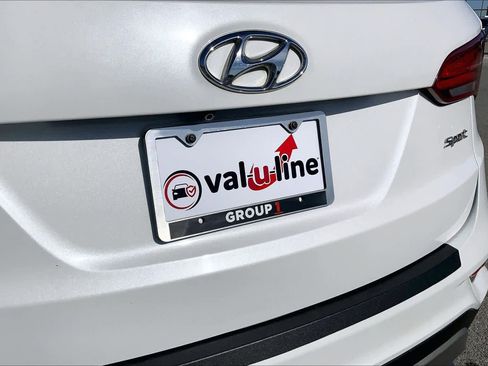 Used 2017 Hyundai Santa Fe Sport image 9