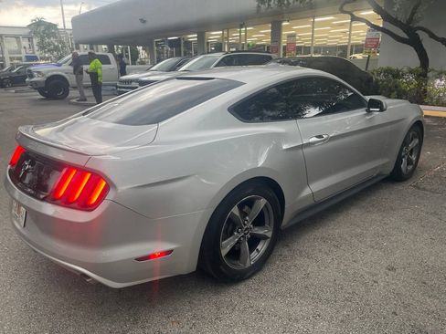Used 2016 Ford Mustang Coupe w/ Equipment Group 051A RWD image 5