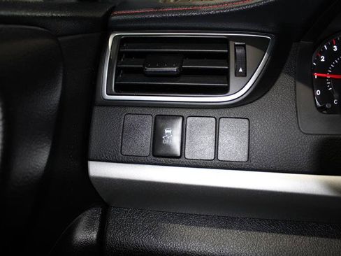 Used 2016 Toyota Camry SE FWD image 22
