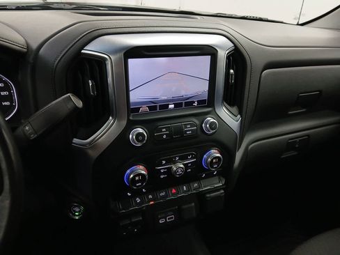 Used 2020 GMC Sierra 1500 SLE w/ SLE Value Package image 9