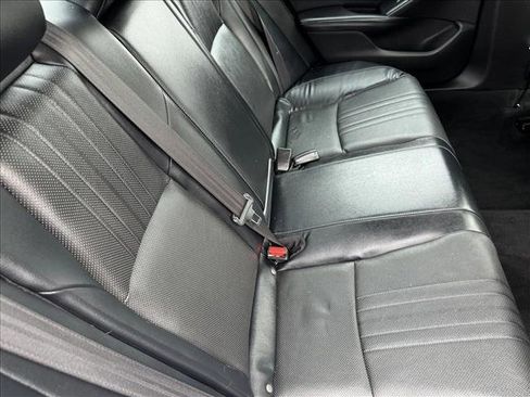 Used 2018 Honda Accord EX-L image 19