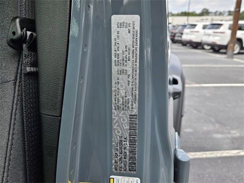 New 2025 Jeep Gladiator Sport image 7