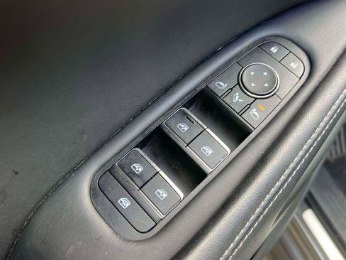 Used 2023 INFINITI QX60 Pure image 17